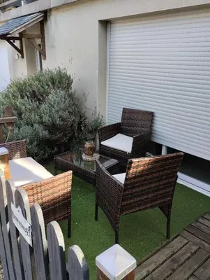 Coin salon dans l'établissement Launay