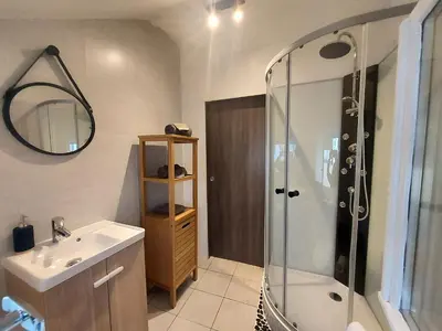 Salle de bains dans l'établissement le chalet de vaucroix