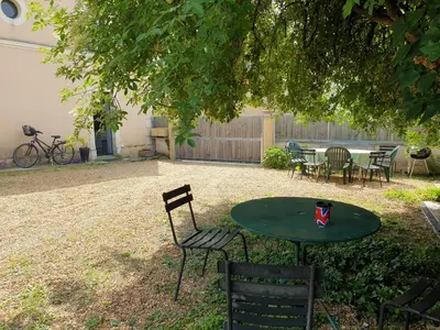 Jardin de l'établissement Gîte une histoire de village