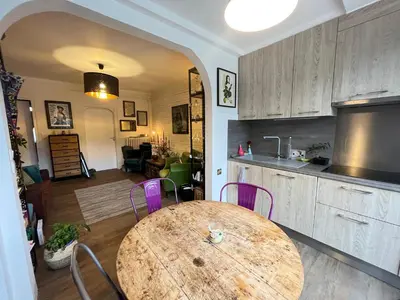 Cuisine ou kitchenette dans l'établissement Ady's Home - Proche circuit des 24h - Tramway - 5 pers