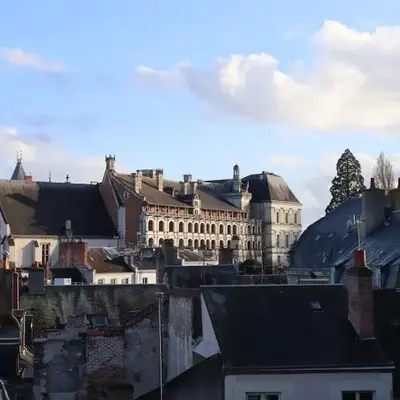 Séjournez face au Château Royal de Blois