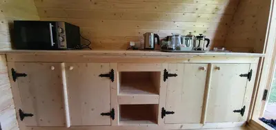 Cuisine ou kitchenette dans l'établissement Cabane 2/3 pers au Camping les Patis