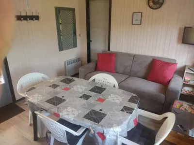 Coin salon dans l'établissement Chalet de l'amitié