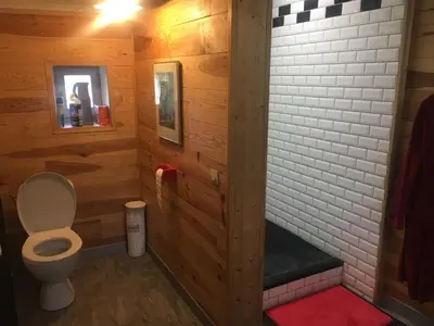 Salle de bains dans l'établissement La Vannerie