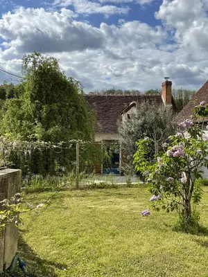 Jardin de l'établissement Gite des vieilles pierres