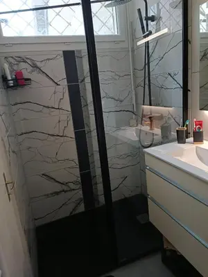 Salle de bains dans l'établissement Escapade blésoise
