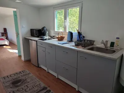 Cuisine ou kitchenette dans l'établissement Gîte insolite La Renouée