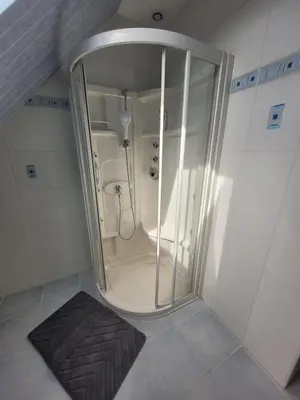 Salle de bains dans l'établissement Chez Jo