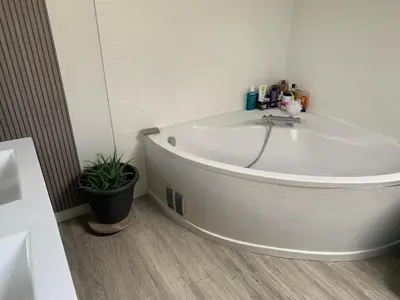 Salle de bains dans l'établissement JOUANNEAU
