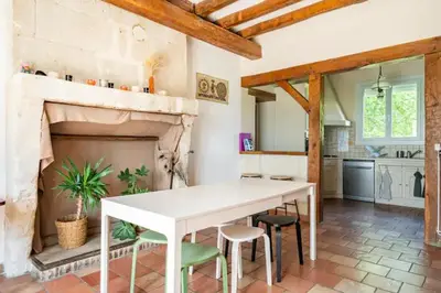 Cuisine ou kitchenette dans l'établissement Gîte de groupe du Coudray