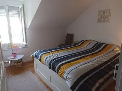 Un ou plusieurs lits dans un hébergement de l'établissement B&B during the 24Hours week / Le Mans Legend
