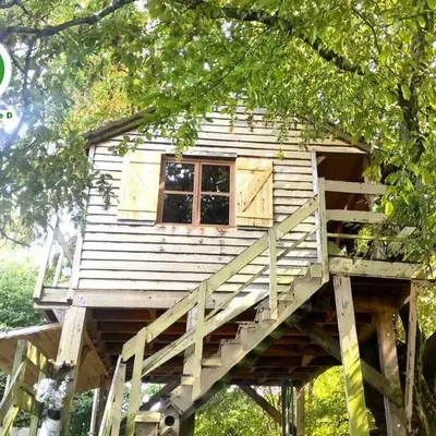 Maisonnette perchée au cœur de la nature