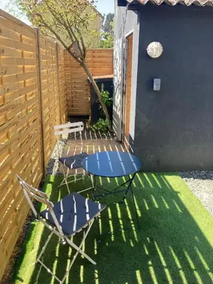 Plan de l'établissement Studio avec terrasse et parking au Mans