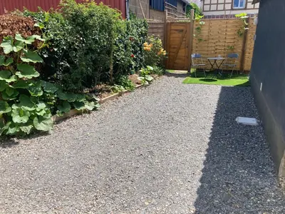 Jardin de l'établissement Studio avec terrasse et parking au Mans