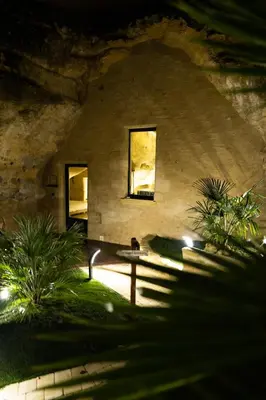 Plan de l'établissement La falaise perdue, Suite troglodyte & spa privé